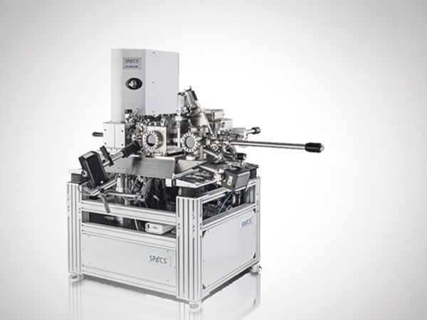 Compact Low Energy Electron And Photoelectron Emission Microscope
