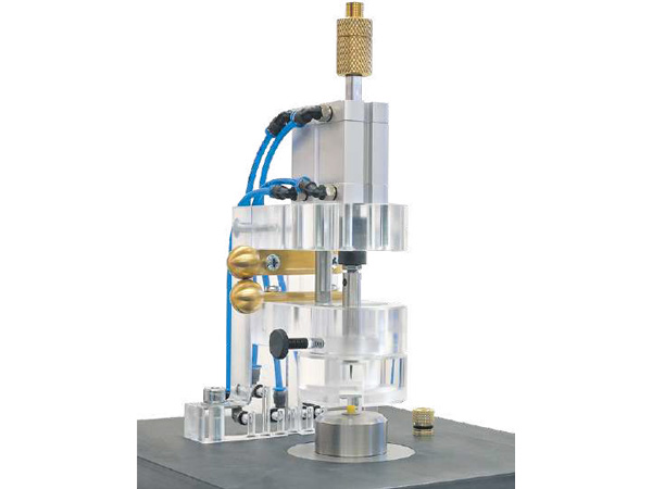 接近針式試験スタンド
